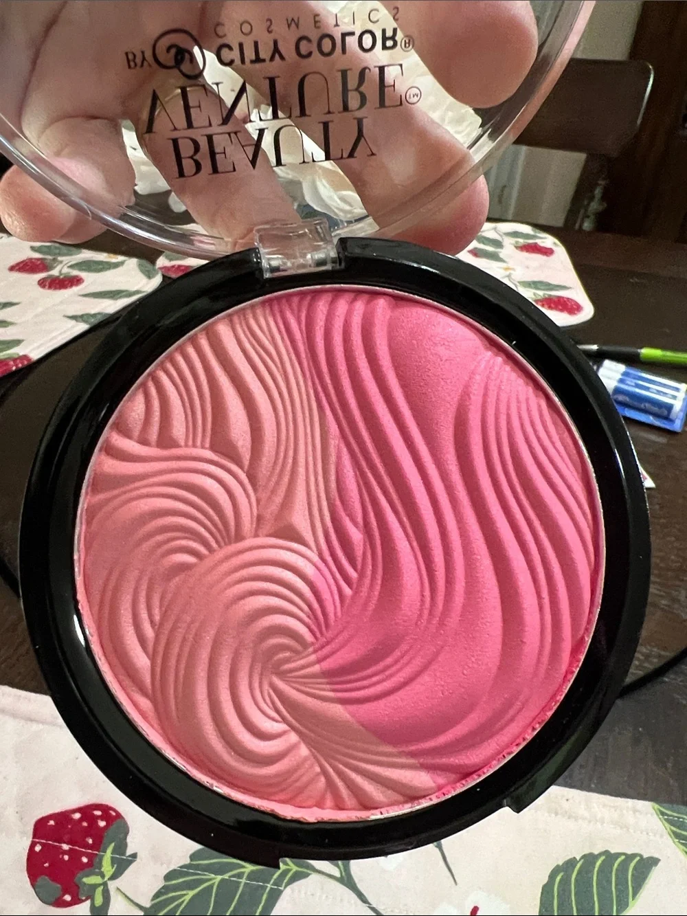New City Color Beauty Venture Shimmer Blush - Pink